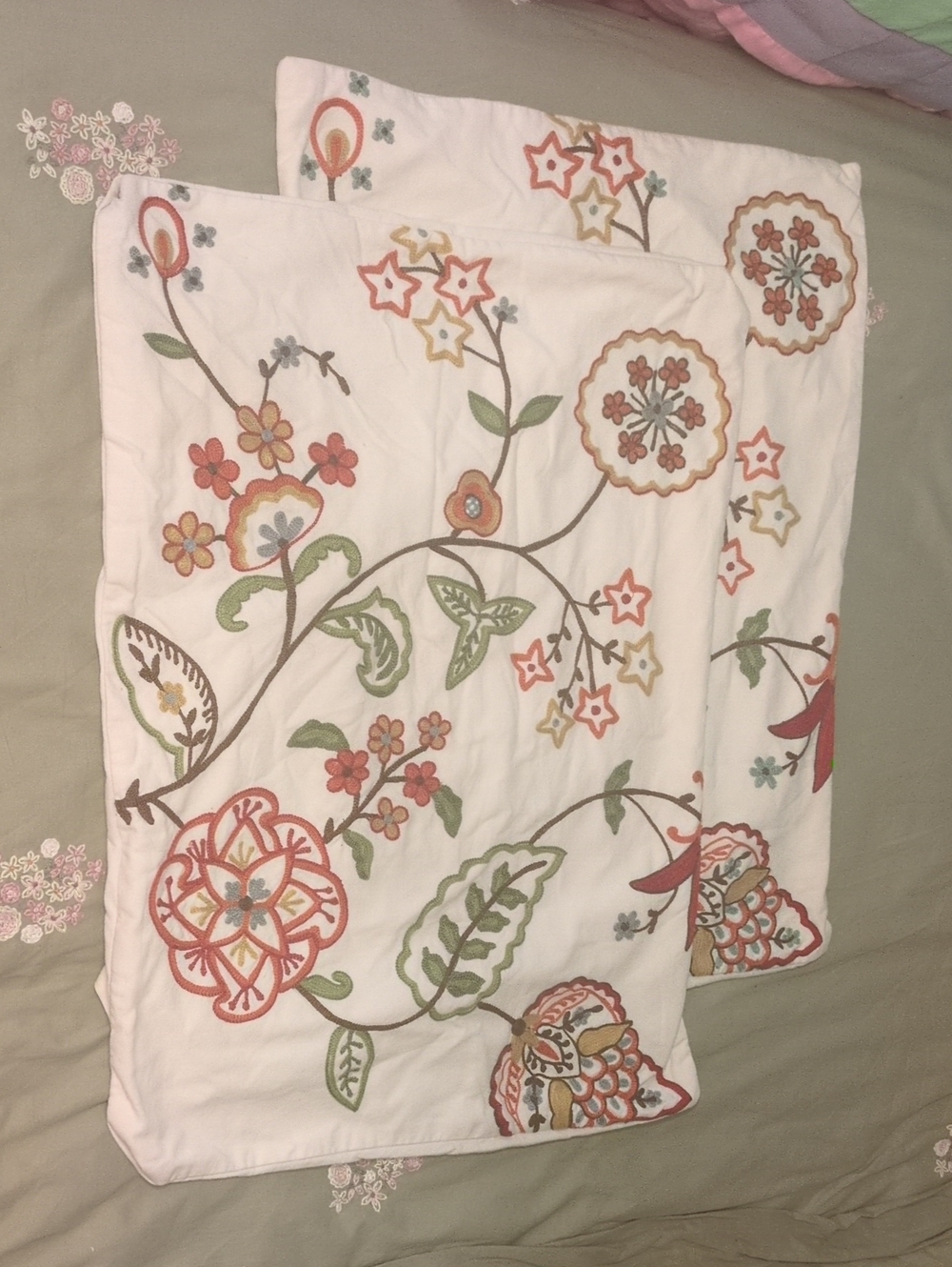 Pottery Barn: Pair Of Embroidered Pillow Shams, Standard Size